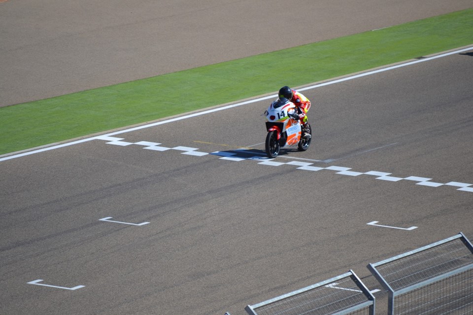 moto2